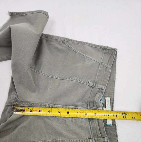 American Eagle Cropped Style Olive Shorts - Picture 8 of 11